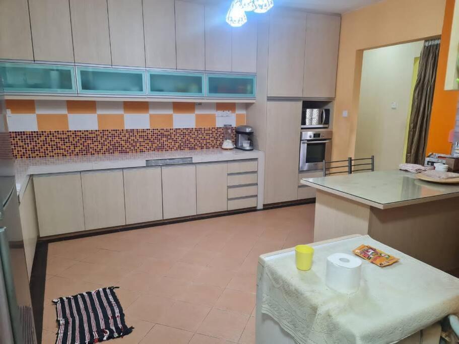 Uncle Noh Staycation Muslm Friendly, Desa Pinggiran Putra, Putrajaya Kajang Eksteriør bilde